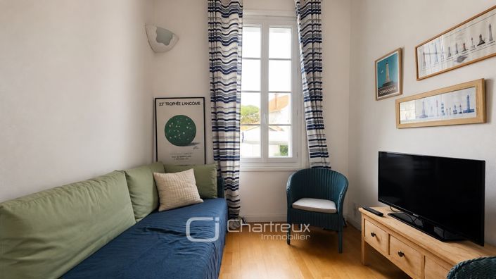 Image No.12-5 Bed House for sale