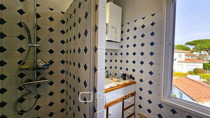 Image No.13-5 Bed House for sale