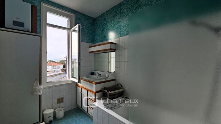 Image No.17-5 Bed House for sale