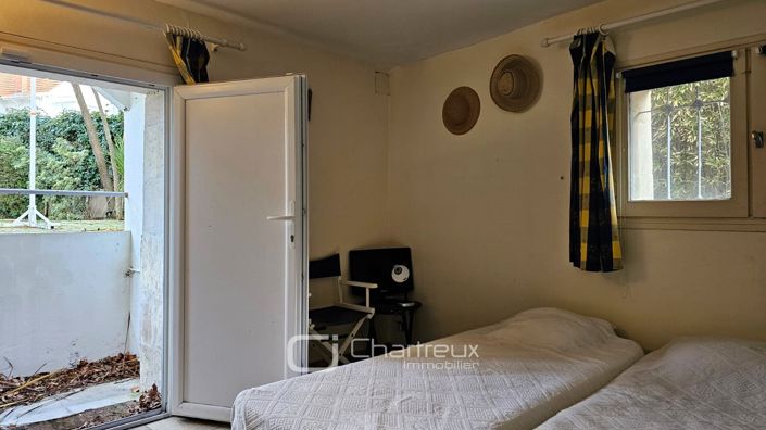 Image No.19-5 Bed House for sale