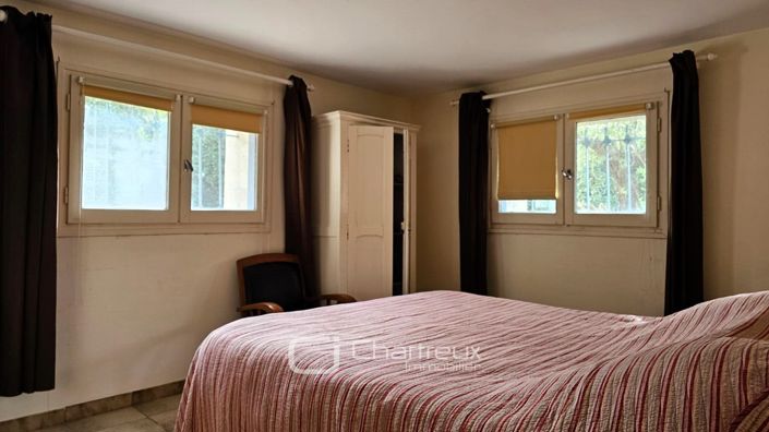 Image No.20-5 Bed House for sale