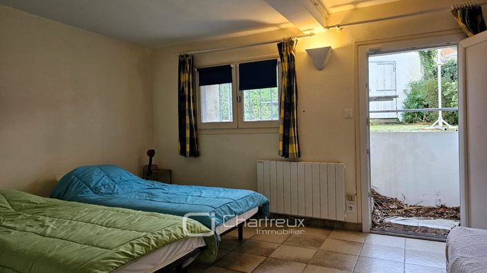 Image No.21-5 Bed House for sale