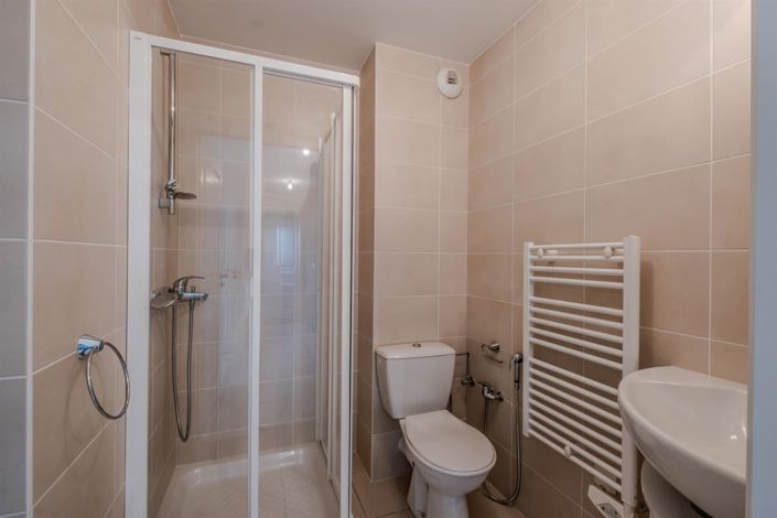 Image No.15-3 Bed Apartment for sale