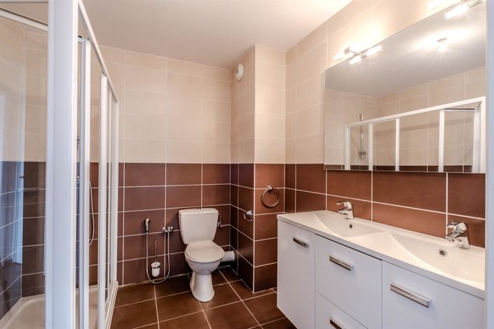 Image No.18-3 Bed Apartment for sale