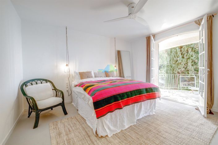 Image No.10-4 Bed House for sale