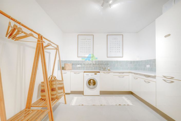 Image No.12-4 Bed House for sale