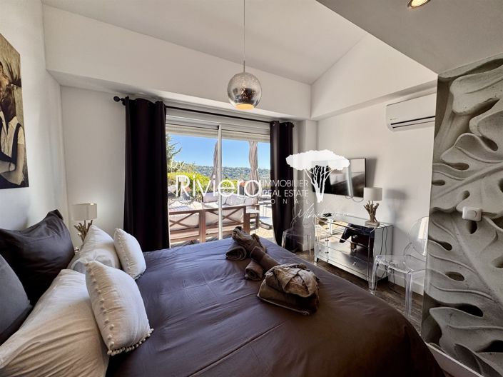 Image No.16-5 Bed House for sale