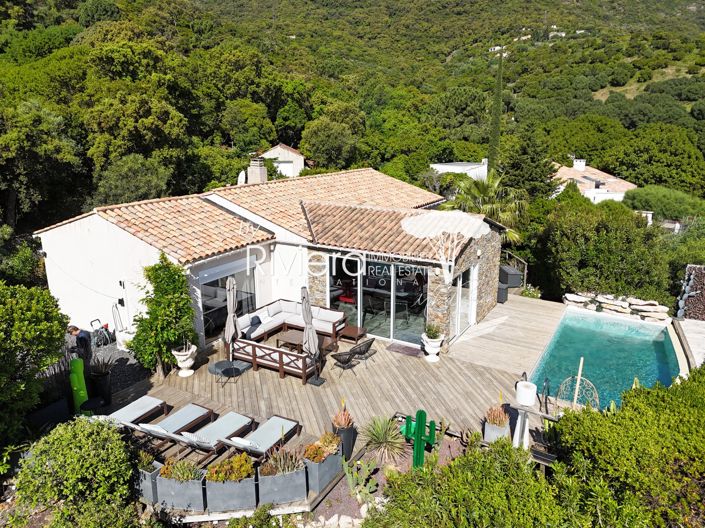 Image No.2-5 Bed House for sale