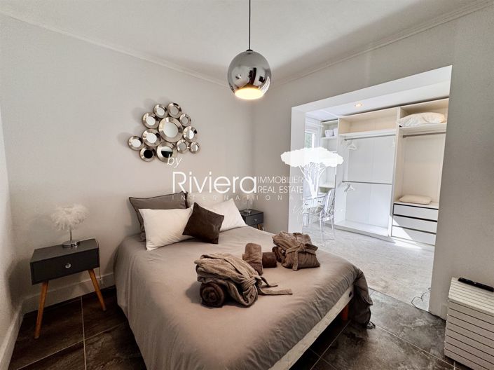 Image No.21-5 Bed House for sale