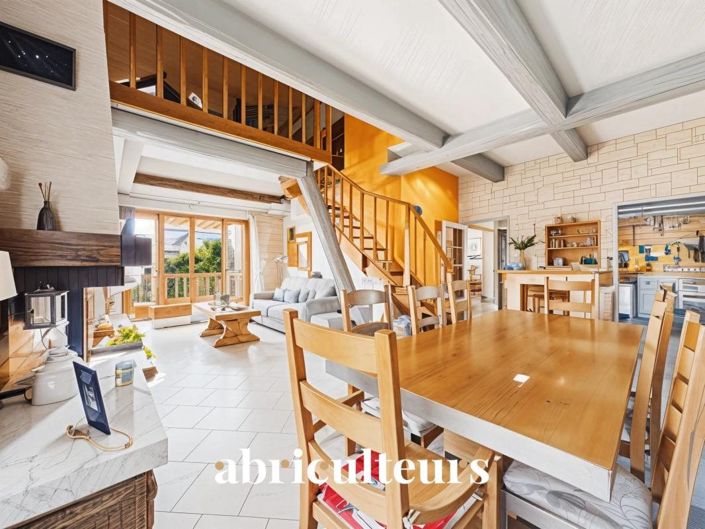 Image No.4-5 Bed House for sale