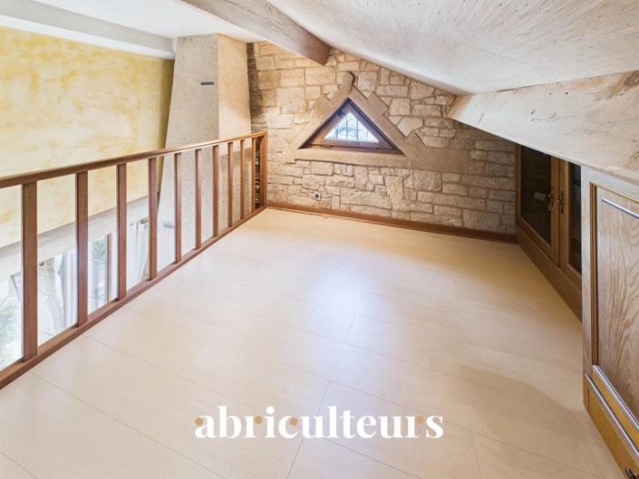 Image No.5-5 Bed House for sale