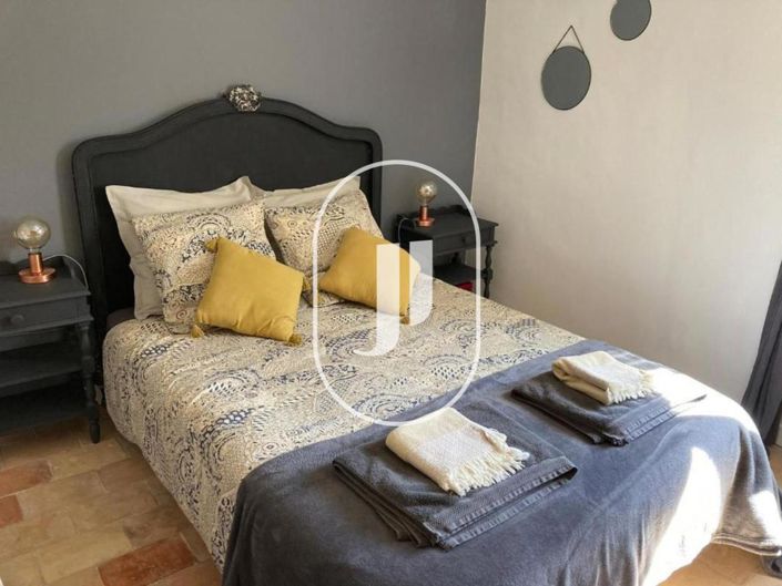 Image No.10-9 Bed House for sale