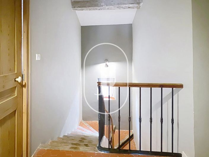 Image No.11-9 Bed House for sale