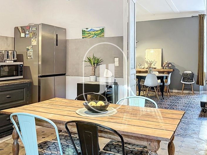 Image No.5-9 Bed House for sale