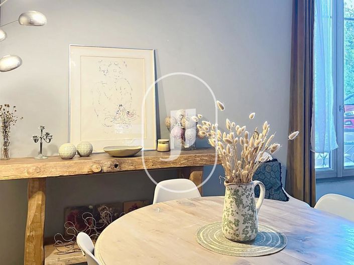 Image No.7-9 Bed House for sale