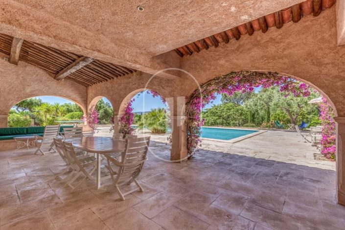 Image No.13-6 Bed House for sale