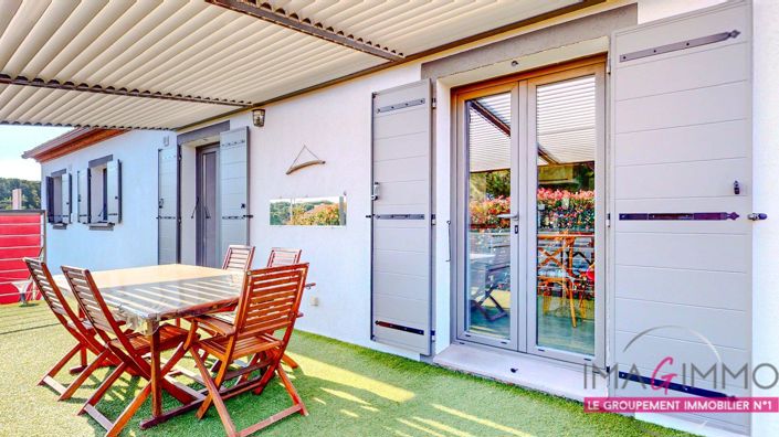 Image No.10-3 Bed House for sale