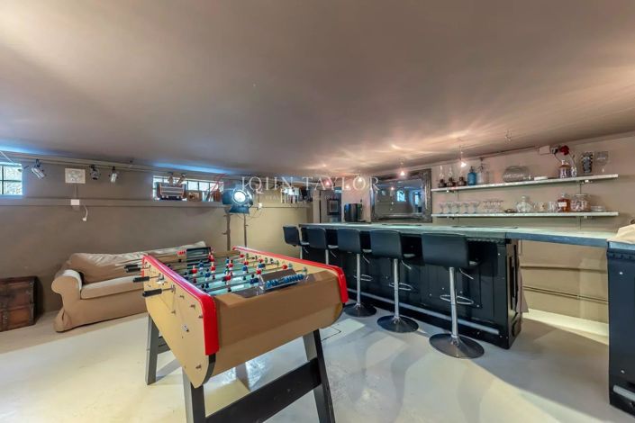 Image No.17-4 Bed House for sale