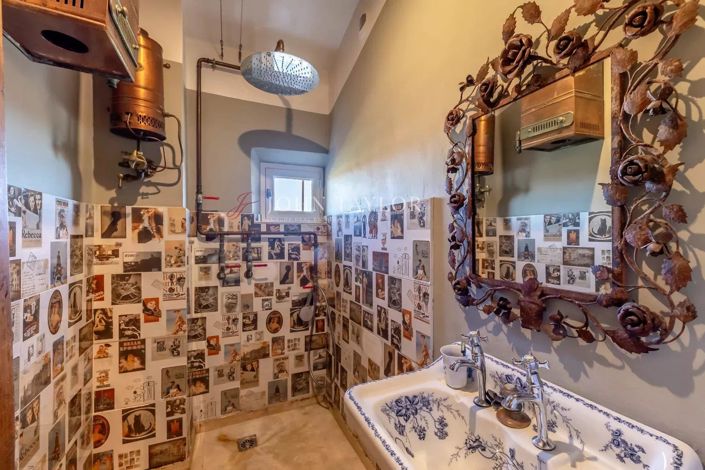 Image No.19-4 Bed House for sale