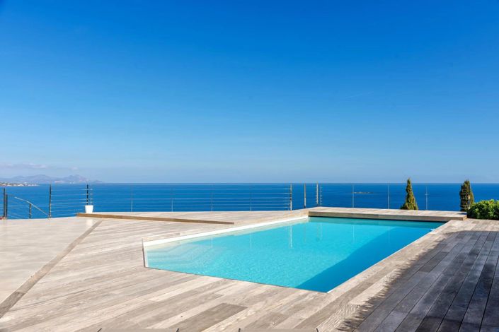 Image No.10-5 Bed House for sale
