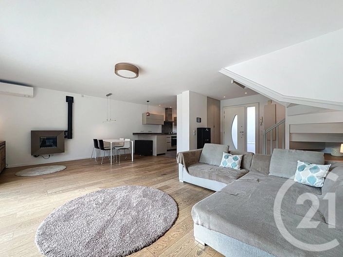 Image No.9-3 Bed House for sale