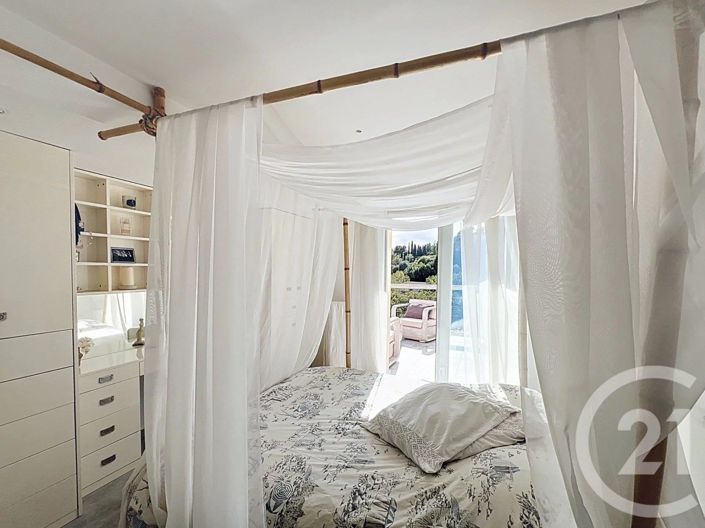 Image No.9-5 Bed House for sale