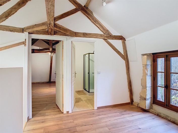 Image No.15-5 Bed House for sale