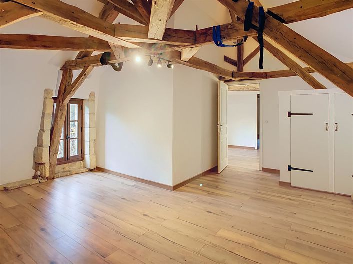 Image No.16-5 Bed House for sale