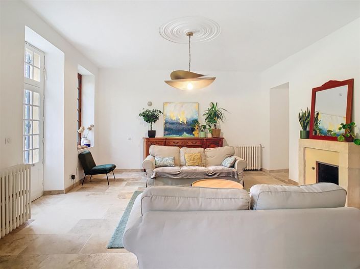 Image No.7-5 Bed House for sale