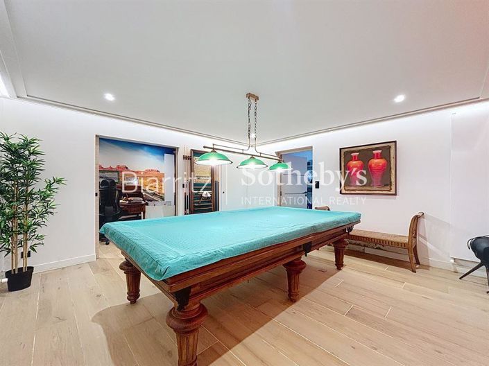 Image No.17-Propriété de 5 chambres à vendre à Biarritz