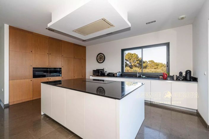 Image No.14-5 Bed House for sale