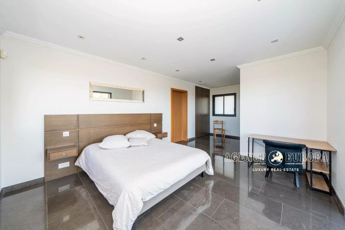 Image No.23-5 Bed House for sale