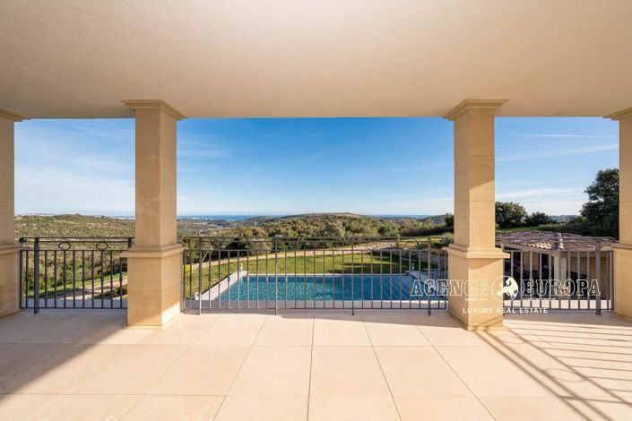 Image No.24-5 Bed House for sale