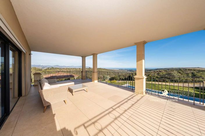 Image No.25-5 Bed House for sale