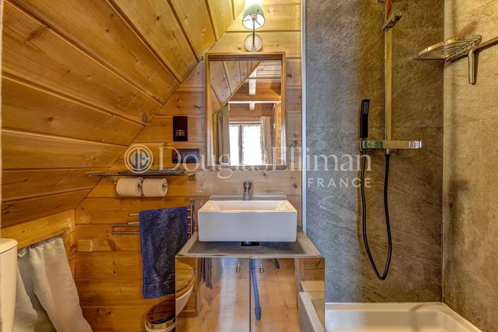 Image No.10-3 Bed Apartment for sale