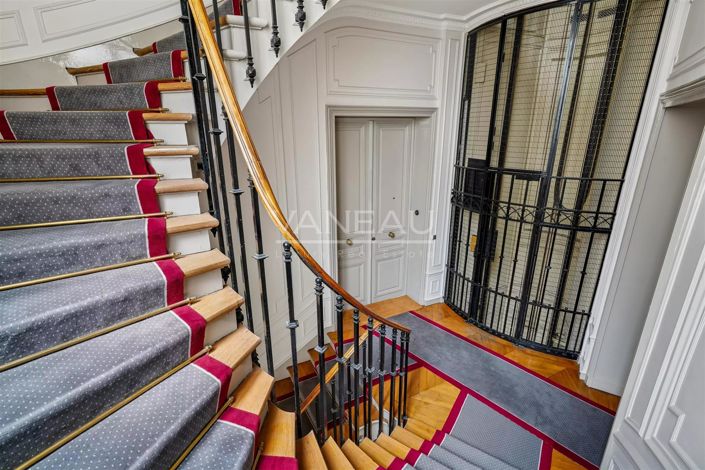 Image No.12-4 Bed Apartment for sale