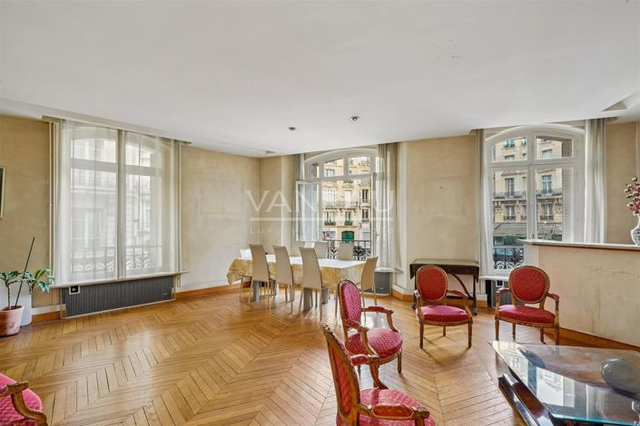 Image No.4-4 Bed Apartment for sale