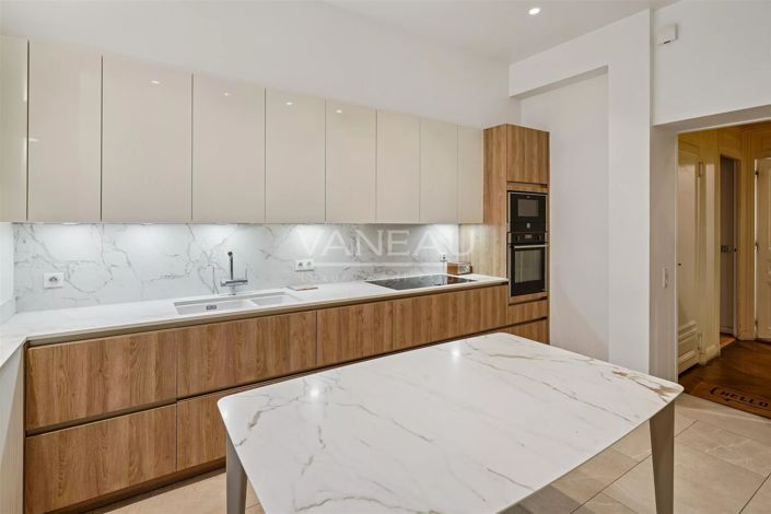 Image No.9-4 Bed Apartment for sale