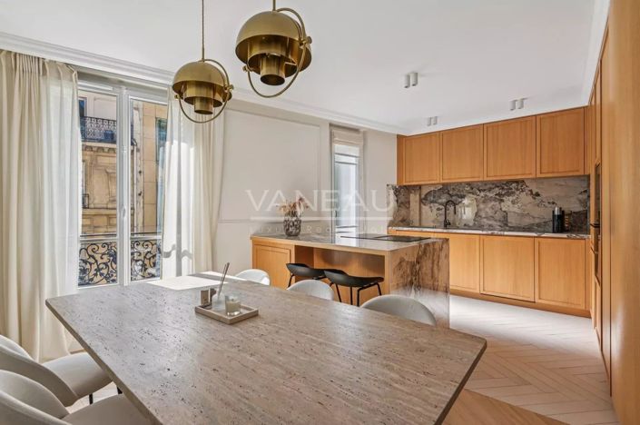 Image No.3-Appartement de 2 chambres à vendre à Paris