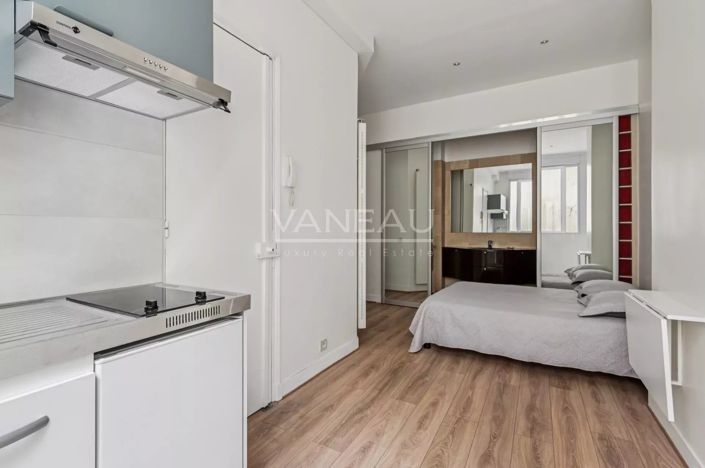 Image No.13-5 Bed Apartment for sale