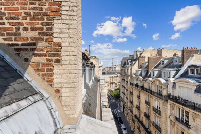 Image No.16-5 Bed Apartment for sale