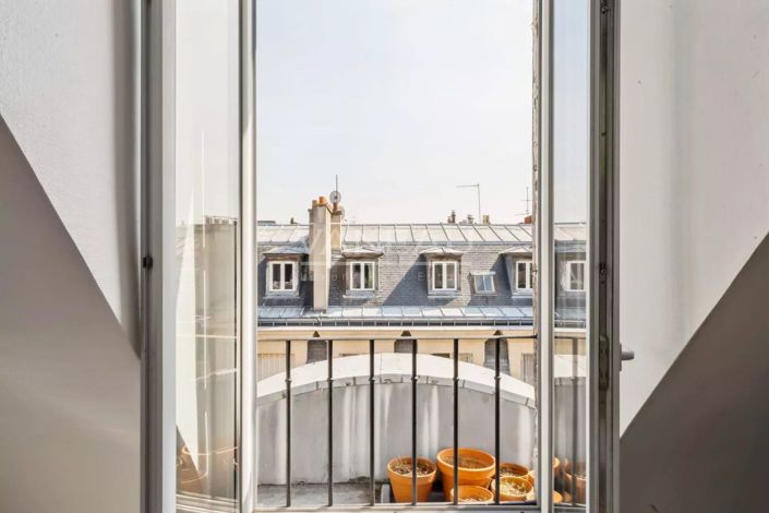 Image No.23-5 Bed Apartment for sale