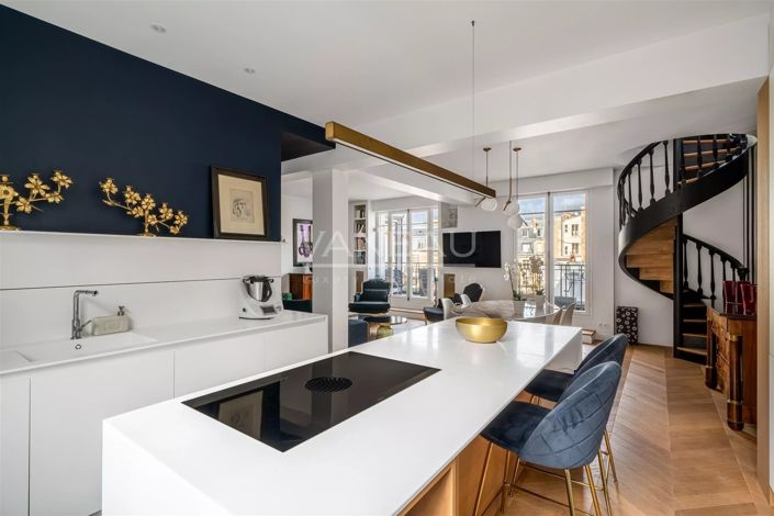 Image No.10-3 Bed Apartment for sale