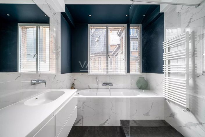 Image No.12-3 Bed Apartment for sale