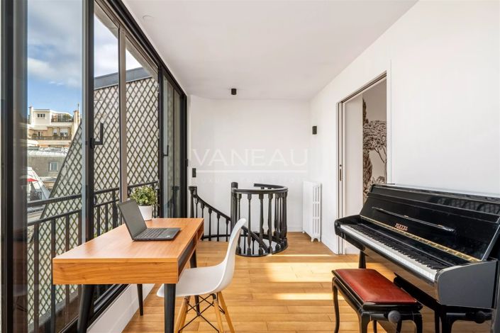 Image No.13-3 Bed Apartment for sale