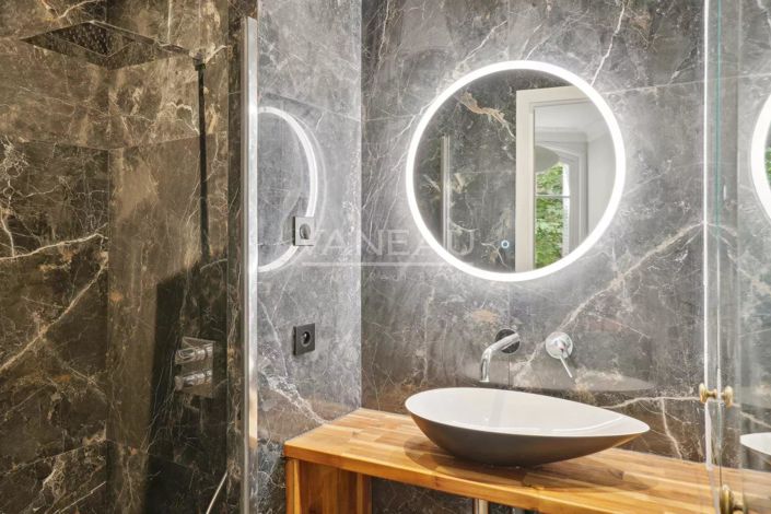 Image No.12-5 Bed Apartment for sale