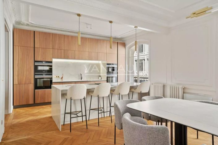 Image No.6-5 Bed Apartment for sale