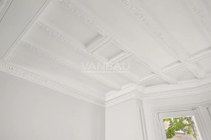 Image No.9-5 Bed Apartment for sale