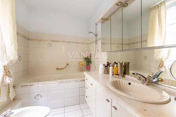 Image No.6-3 Bed Apartment for sale