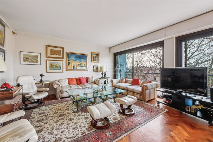 Image No.5-3 Bed Apartment for sale